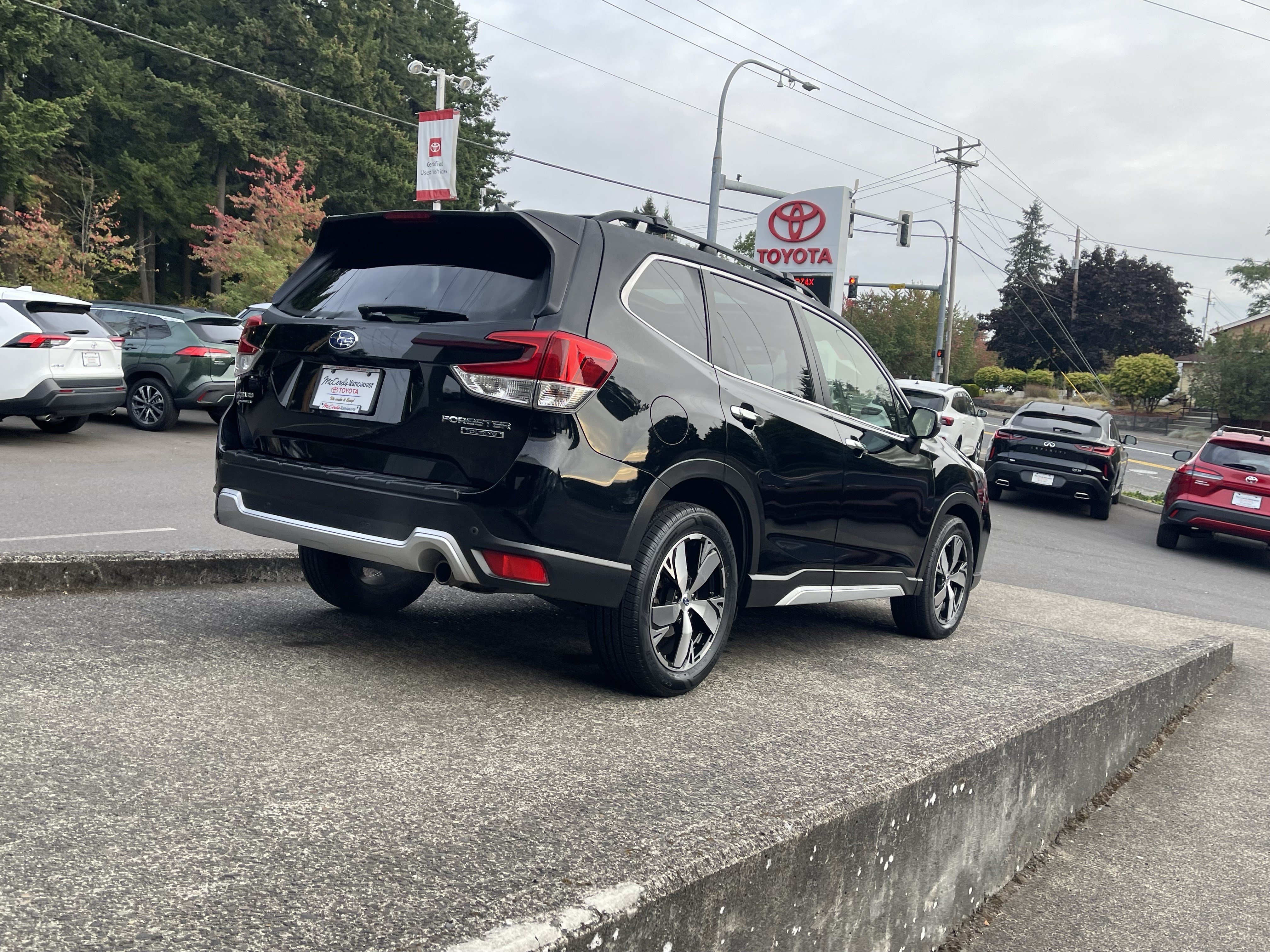 Used 2019 Subaru Forester Touring w/ Popular Package #3 AWD/4WD image 8