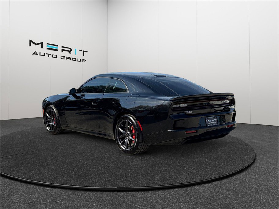 Used 2024 Dodge Charger Daytona Scat Pack w/ Plus Group AWD/4WD image 7