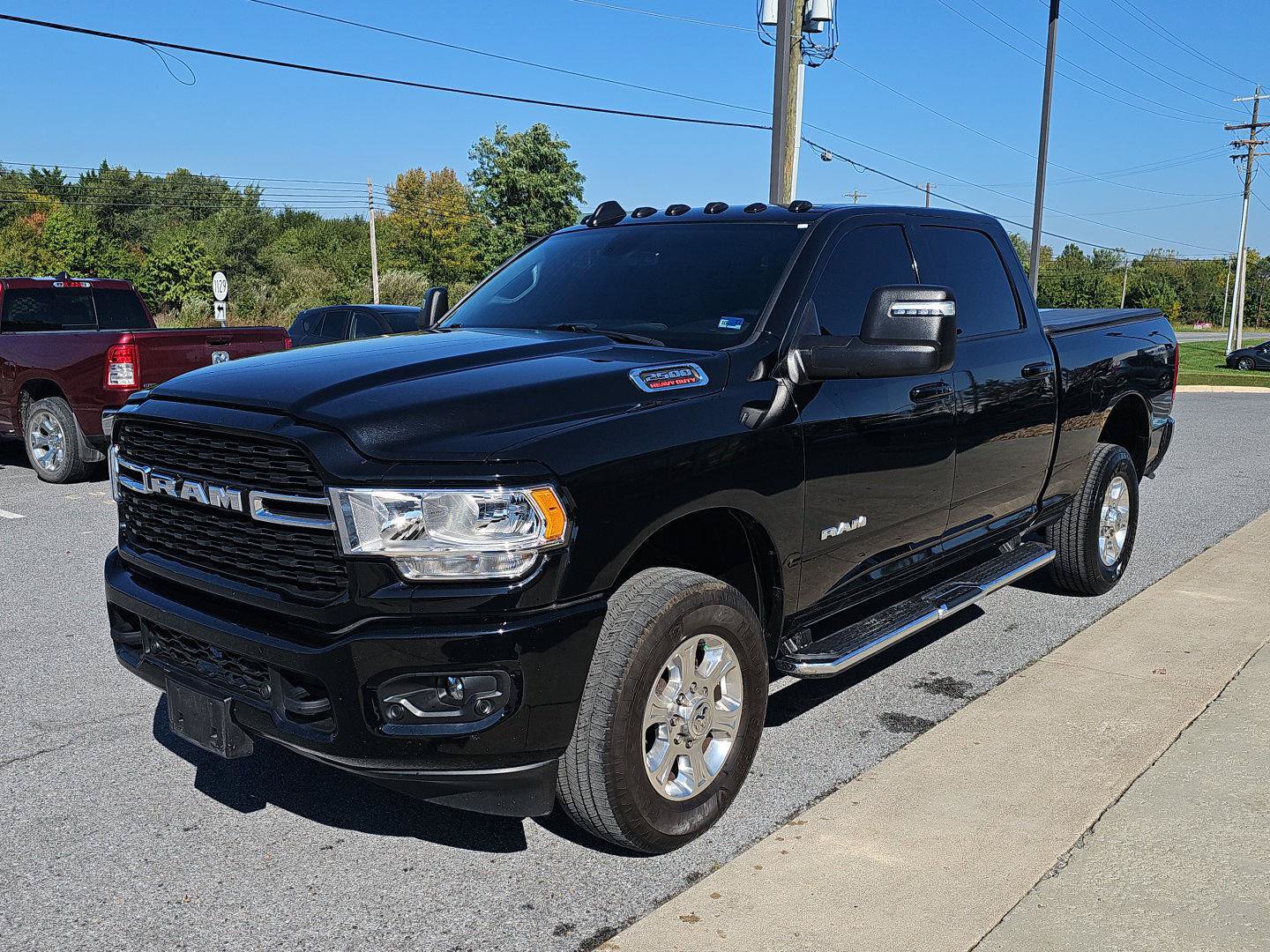 Used 2024 RAM 2500 Big Horn w/ Sport Appearance Package AWD/4WD image 3