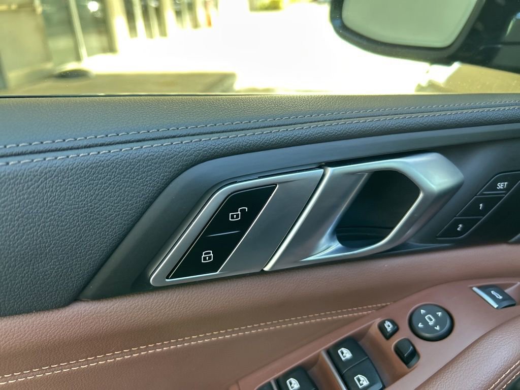 Used 2022 BMW X5 sDrive40i w/ M Sport Package image 47