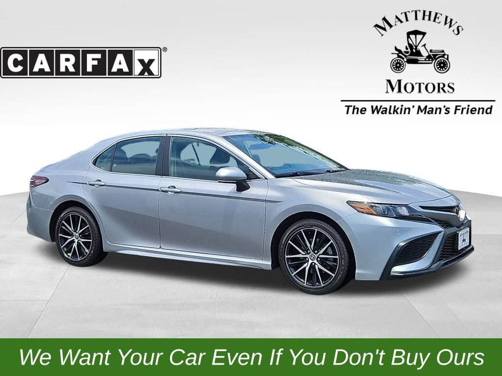 Used 2022 Toyota Camry SE