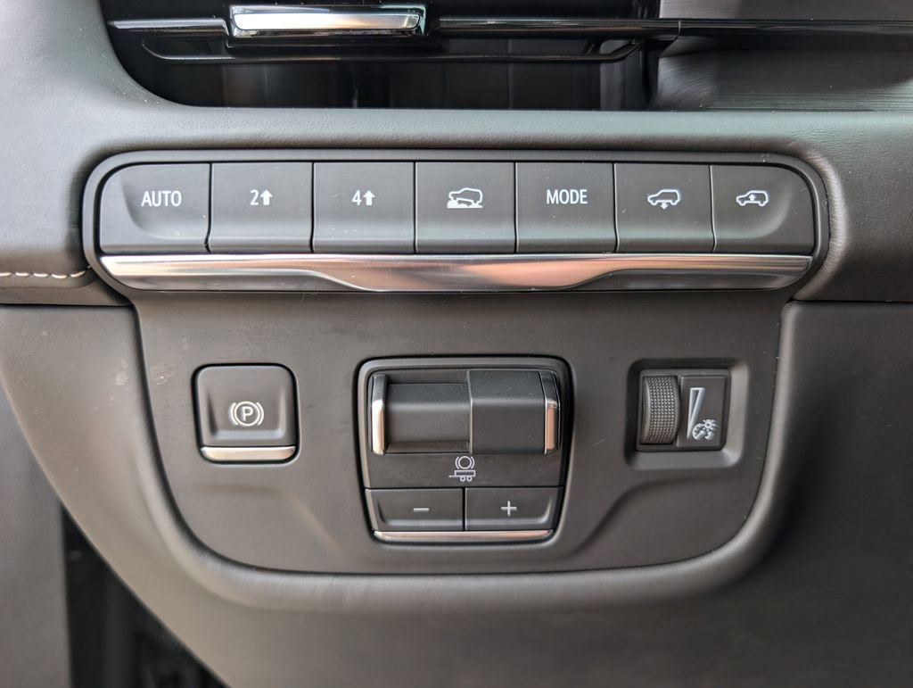 Certified 2024 Cadillac Escalade Sport Platinum w/ LPO, ONYX Package image 39