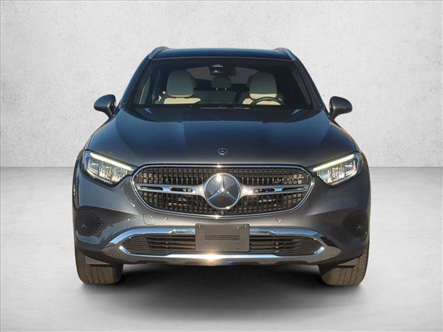 Used 2023 Mercedes-Benz GLC 300 4MATIC image 2