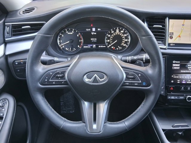 Used 2022 INFINITI QX50 Sensory image 8