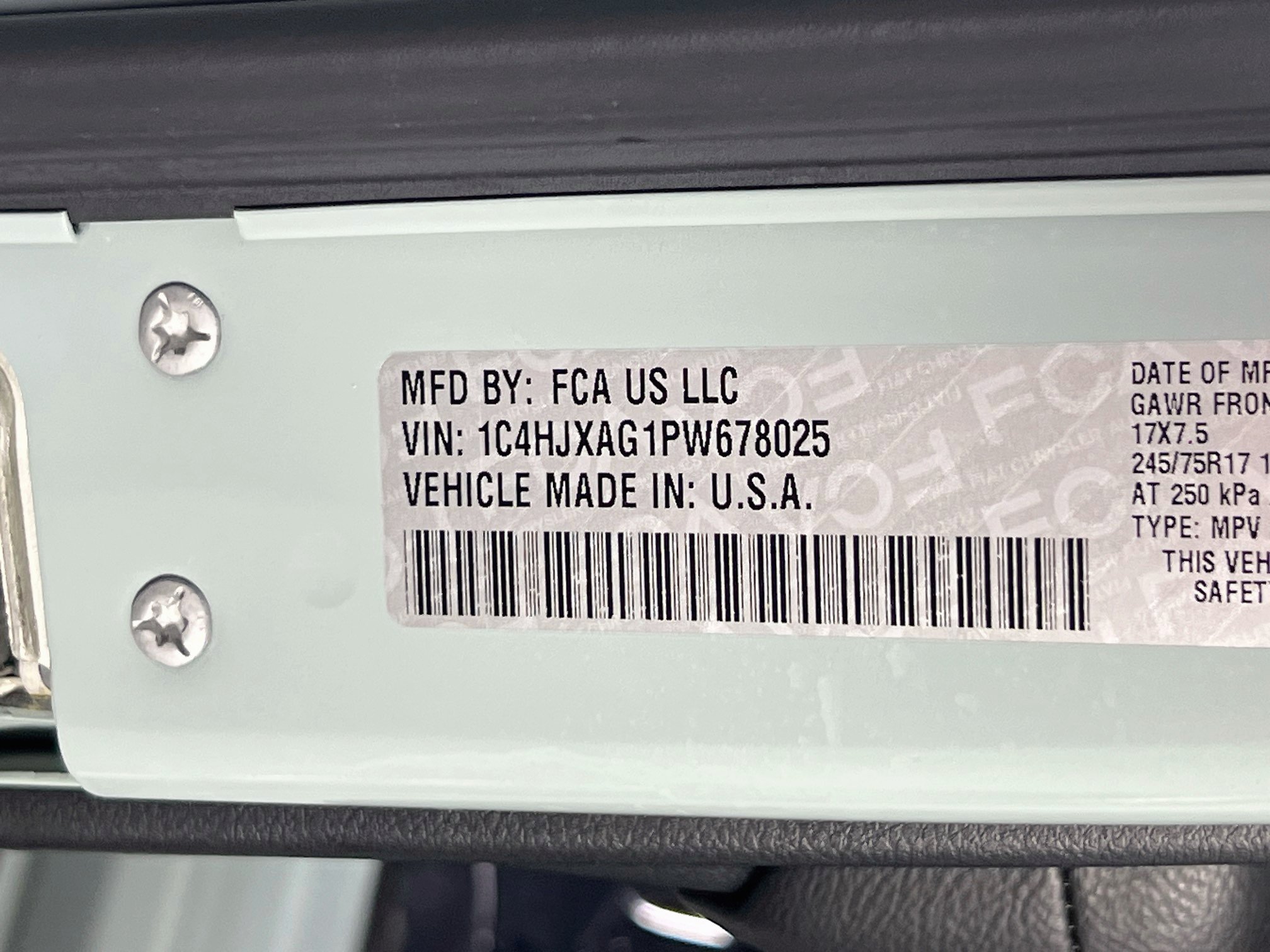 Used 2023 Jeep Wrangler Sport AWD/4WD image 30