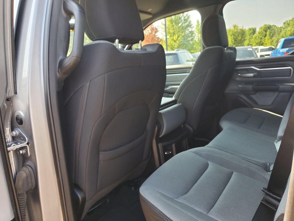 Used 2022 RAM 1500 Big Horn AWD/4WD image 10