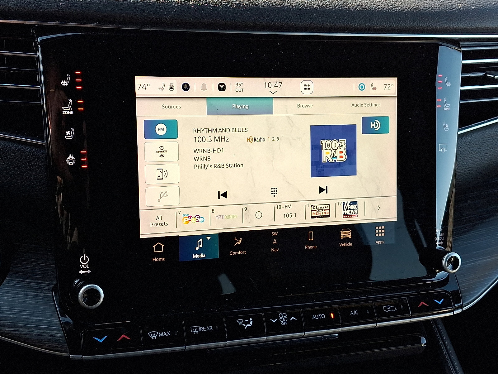 Used 2023 Jeep Wagoneer L Series II image 17