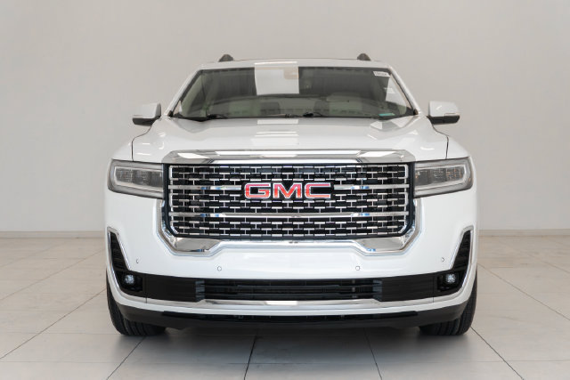 Used 2023 GMC Acadia Denali FWD image 6