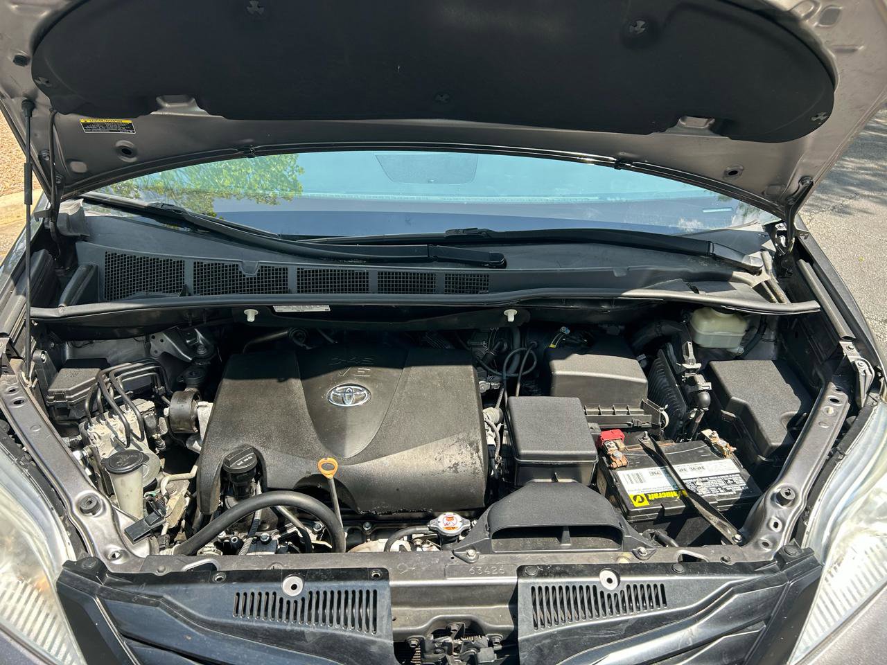 Used 2017 Toyota Sienna L FWD image 35