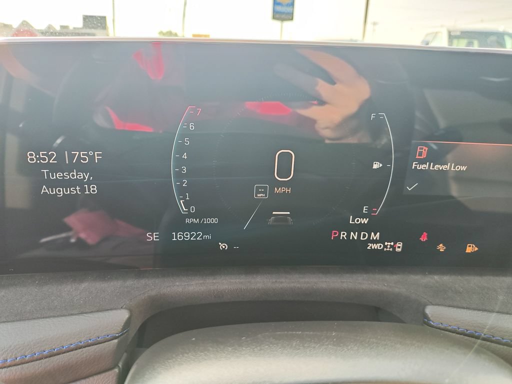 Used 2024 Cadillac XT4 Sport w/ Technology Package AWD/4WD image 18