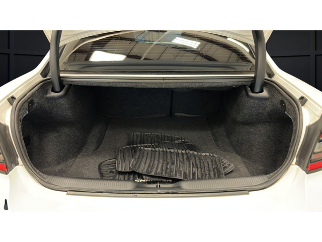Used 2017 Dodge Charger R/T Scat Pack RWD image 26
