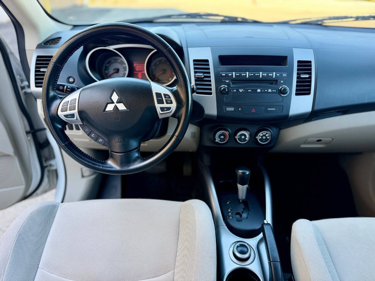 Used 2007 Mitsubishi Outlander LS AWD/4WD image 14