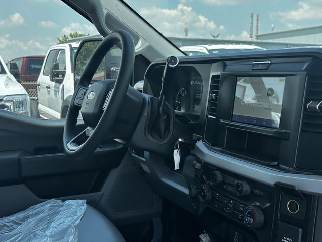 New 2026 Ford F550 4x4 Regular Cab Super Duty image 22