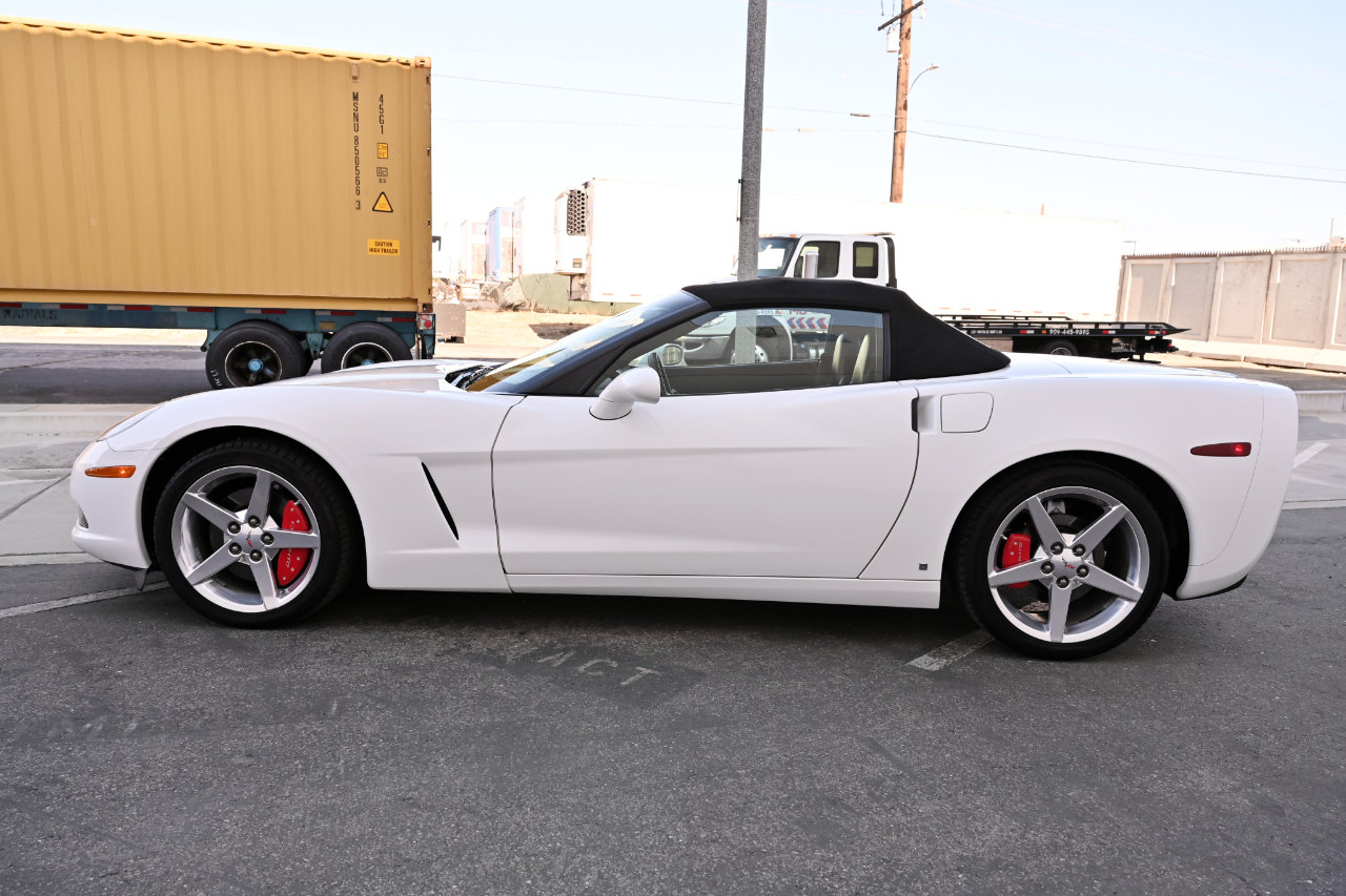 Used 2006 Chevrolet Corvette Convertible w/ Preferred Equipment Group RWD image 5