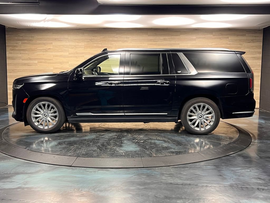 Used 2021 Cadillac Escalade ESV Premium Luxury w/ Driver Assist Tech Package AWD/4WD image 16