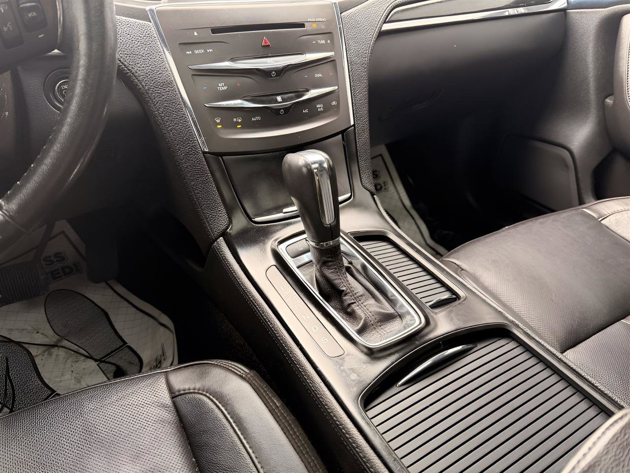 Used 2015 Lincoln MKS w/ Equipment Group 101A FWD image 20