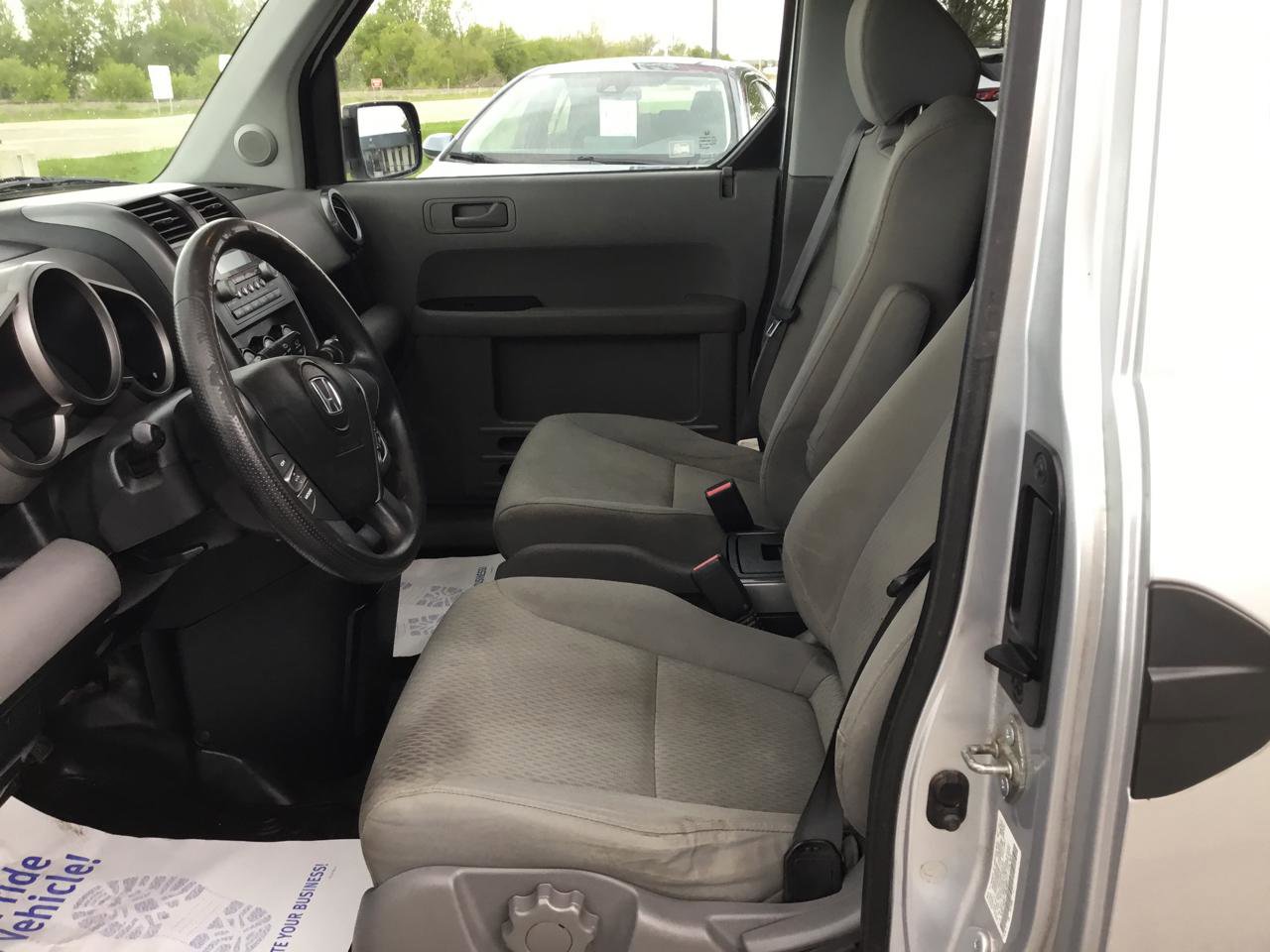 Used 2011 Honda Element EX image 16
