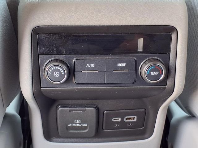 Used 2022 GMC Acadia SLE w/ Driver Convenience Package image 12