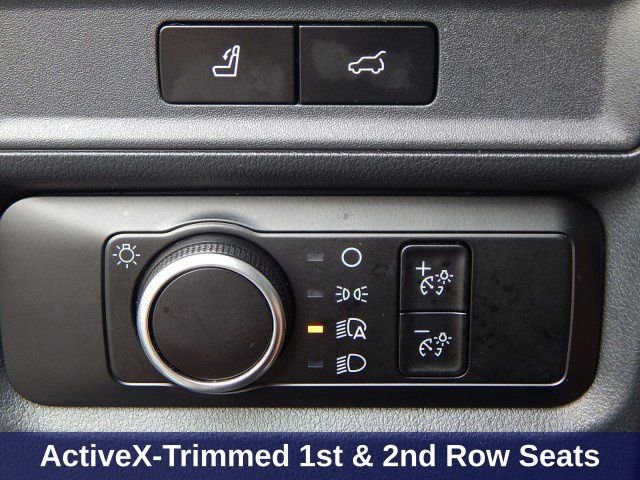 Used 2024 Ford Expedition XLT AWD/4WD image 38