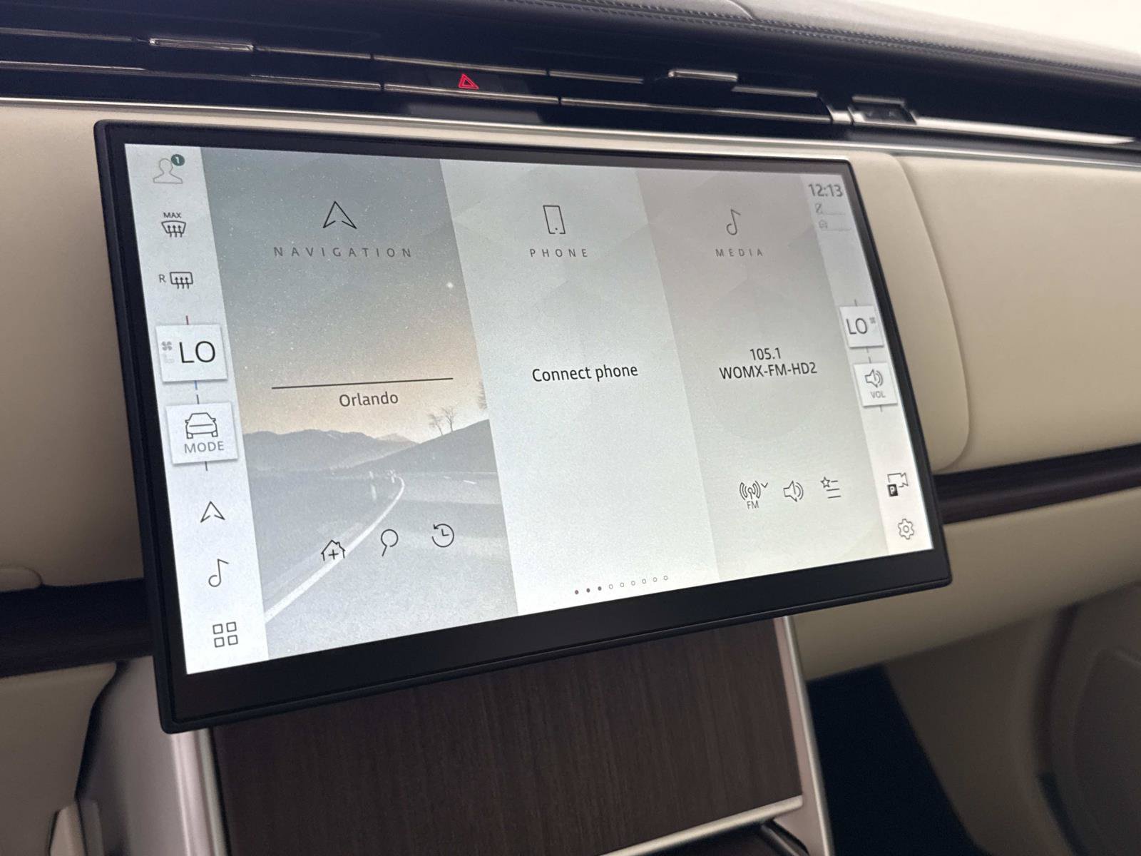 New 2026 Land Rover Range Rover SE AWD/4WD image 23