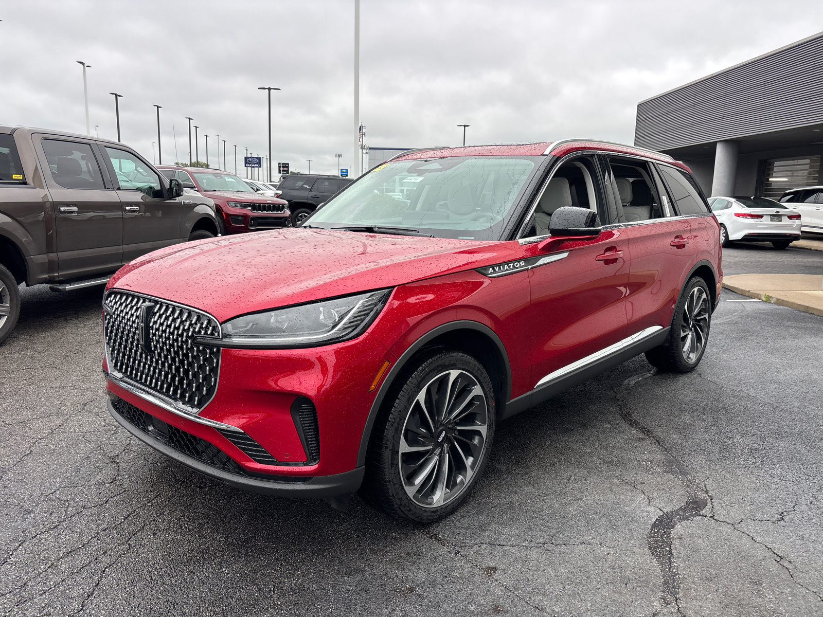 New 2026 Lincoln Aviator Reserve AWD/4WD image 3