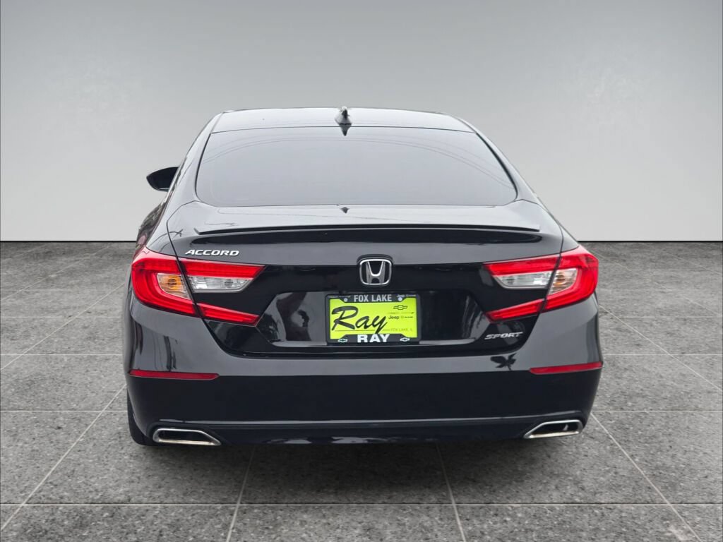 Used 2018 Honda Accord Sport image 16