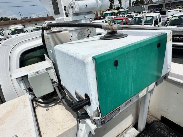 Used 2005 GMC TopKick C4500 2WD Regular Cab image 13