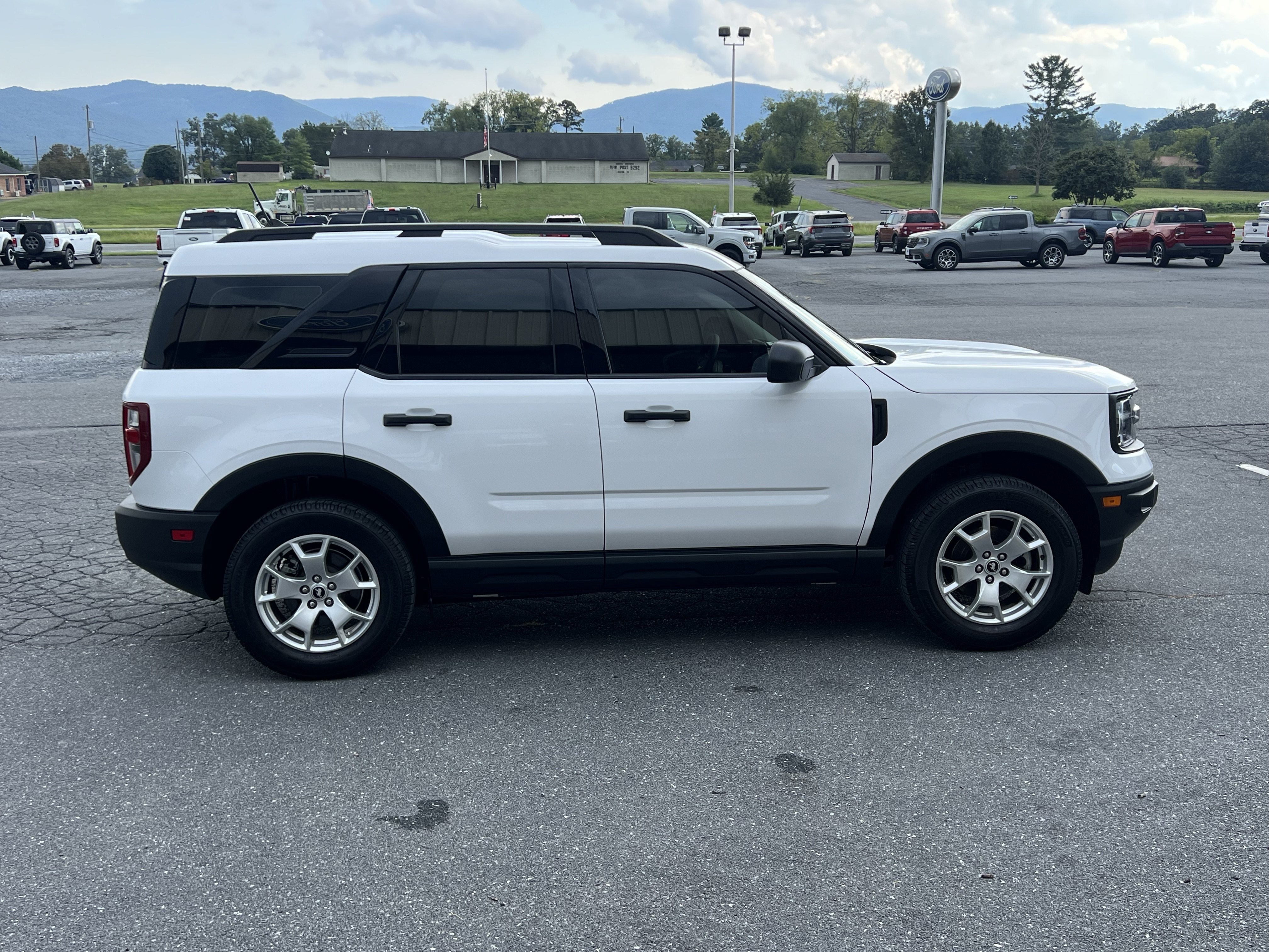 Used 2022 Ford Bronco Sport AWD/4WD image 5