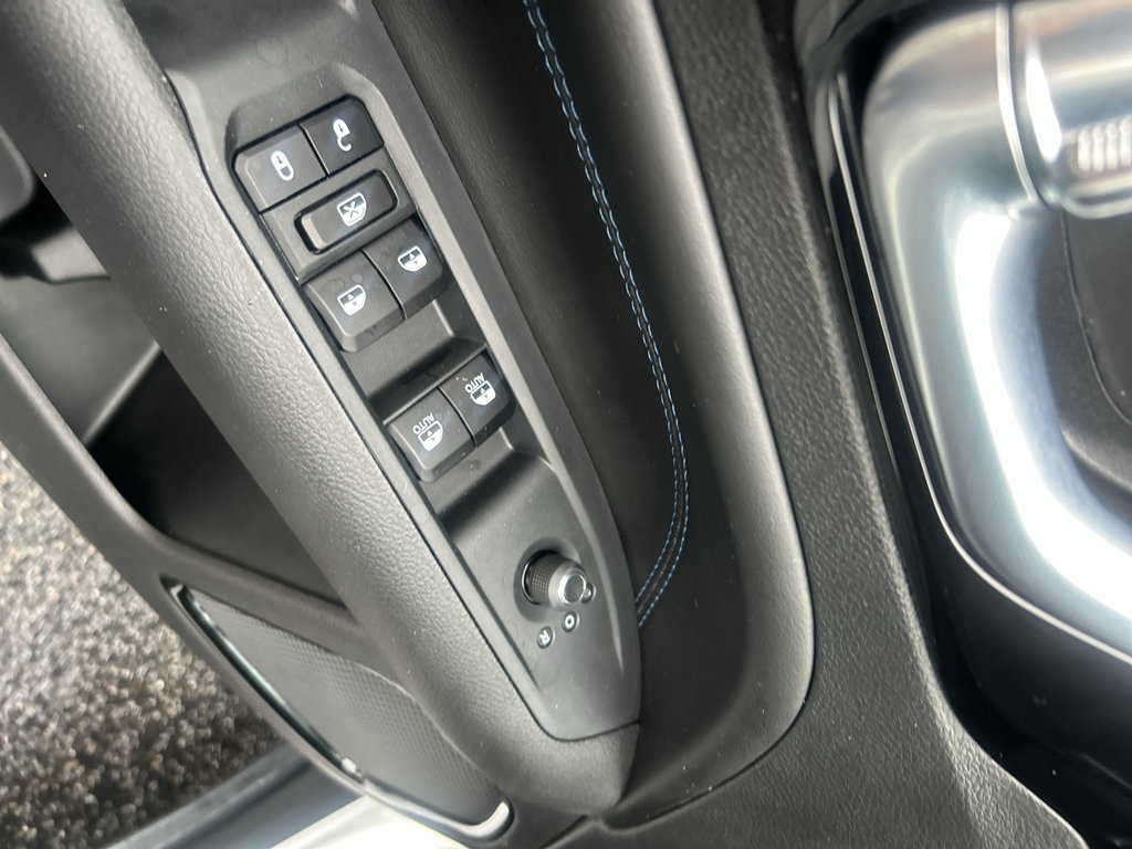 New 2026 Jeep Compass Latitude AWD/4WD image 16