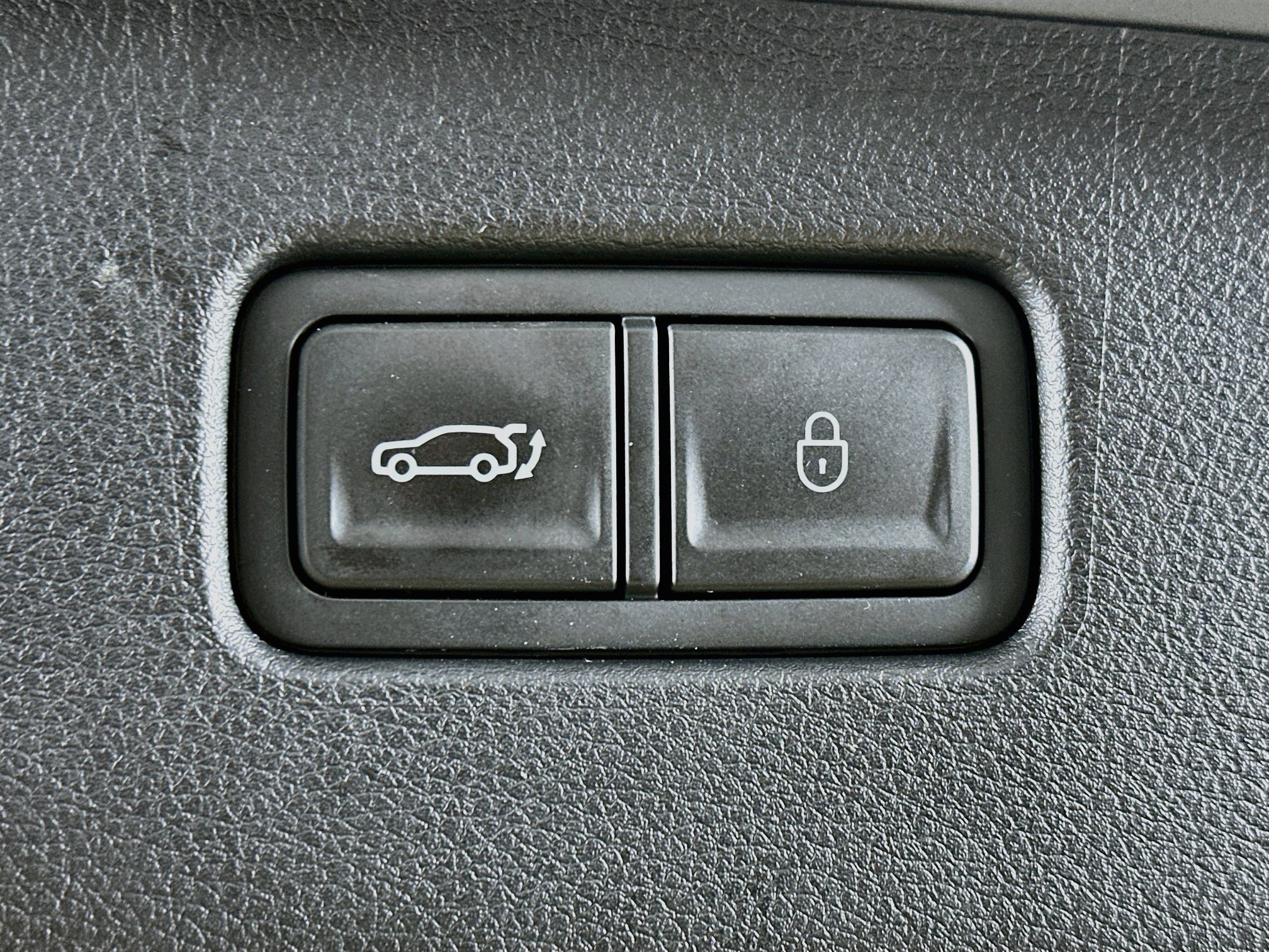 Used 2025 Genesis GV70 2.5T AWD/4WD image 29