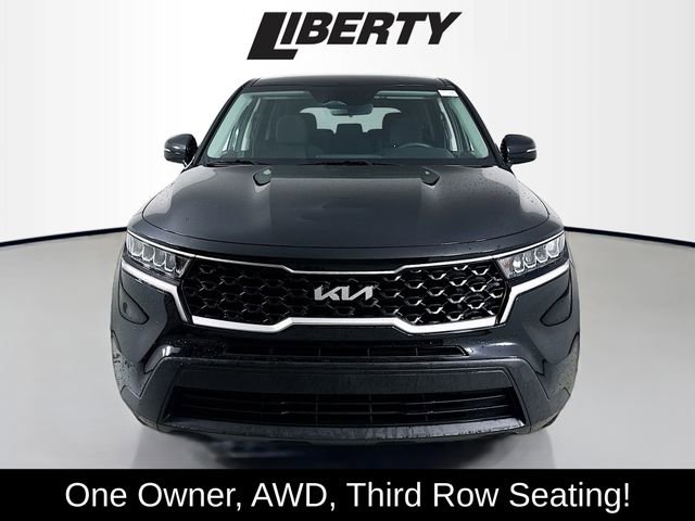 Used 2023 Kia Sorento LX image 2