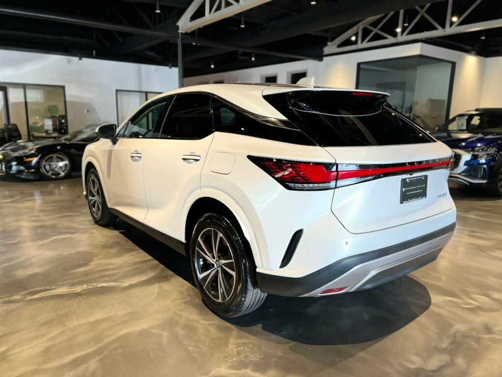 Used 2023 Lexus RX 350 FWD image 3
