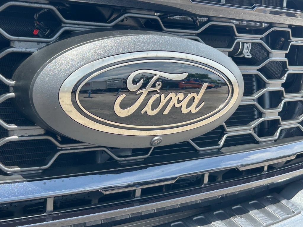 New 2026 Ford F250 Lariat w/ Black Appearance Package AWD/4WD image 24