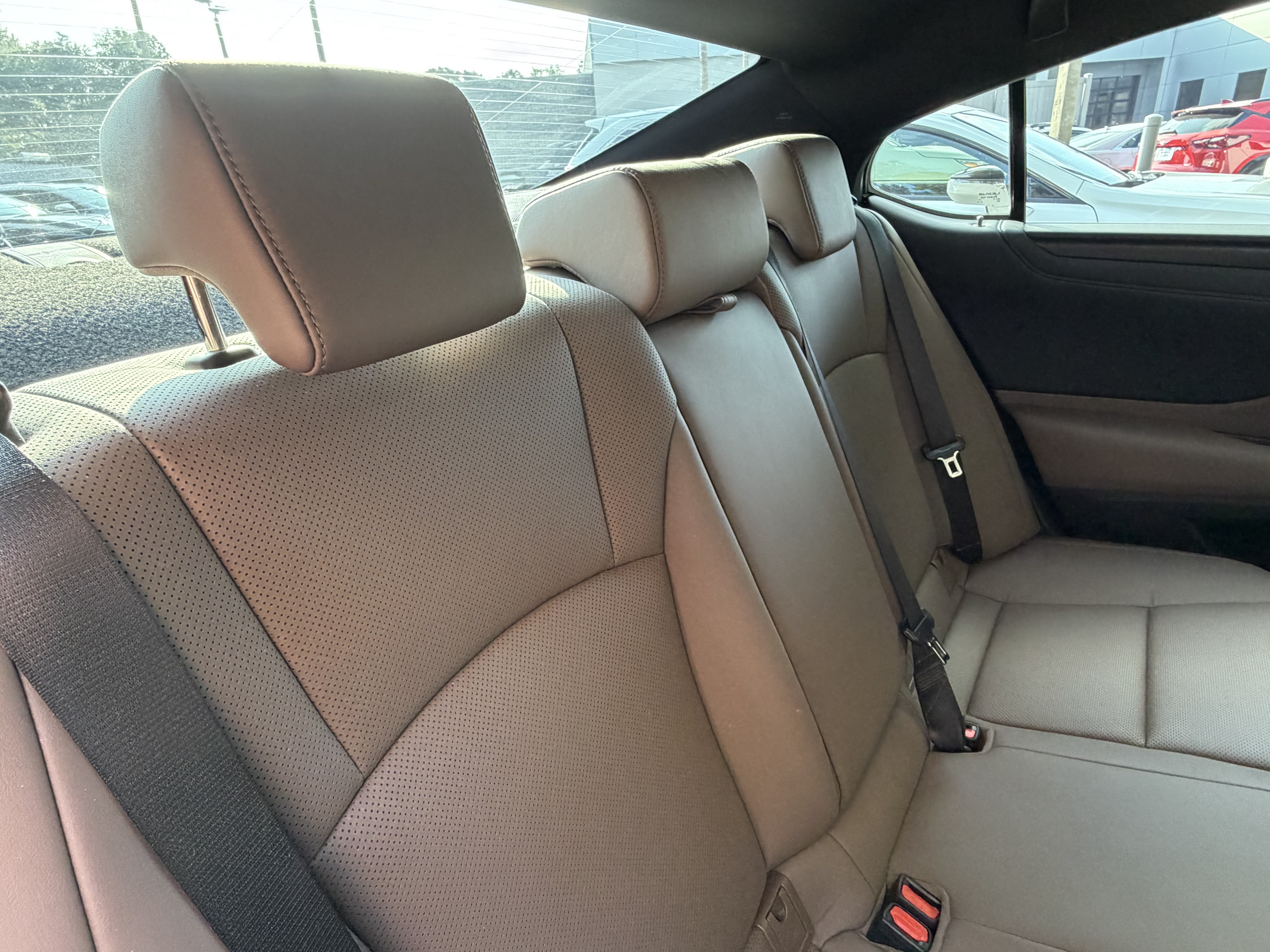 Certified 2023 Lexus ES 250 w/ Premium Package AWD/4WD image 41