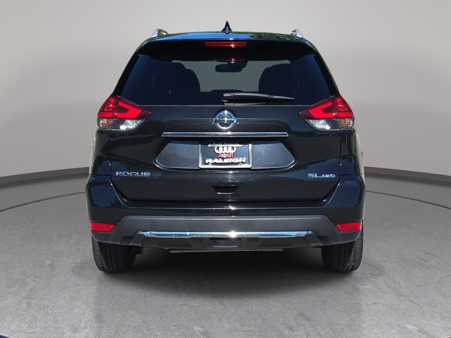 Used 2018 Nissan Rogue SL AWD/4WD image 7