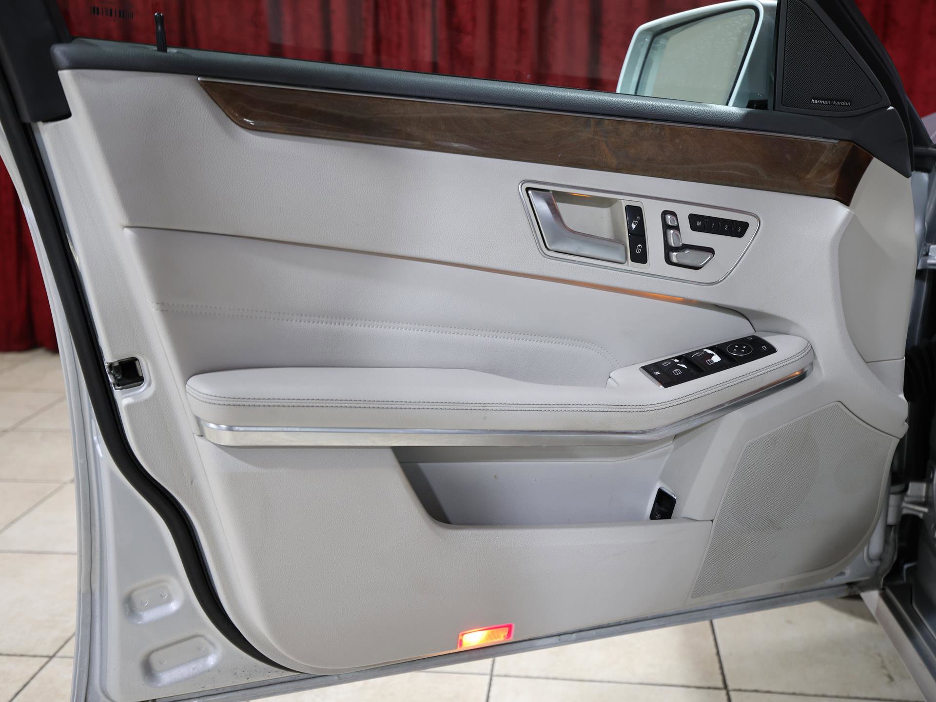 Used 2014 Mercedes-Benz E 350 w/ Premium 1 Package image 11