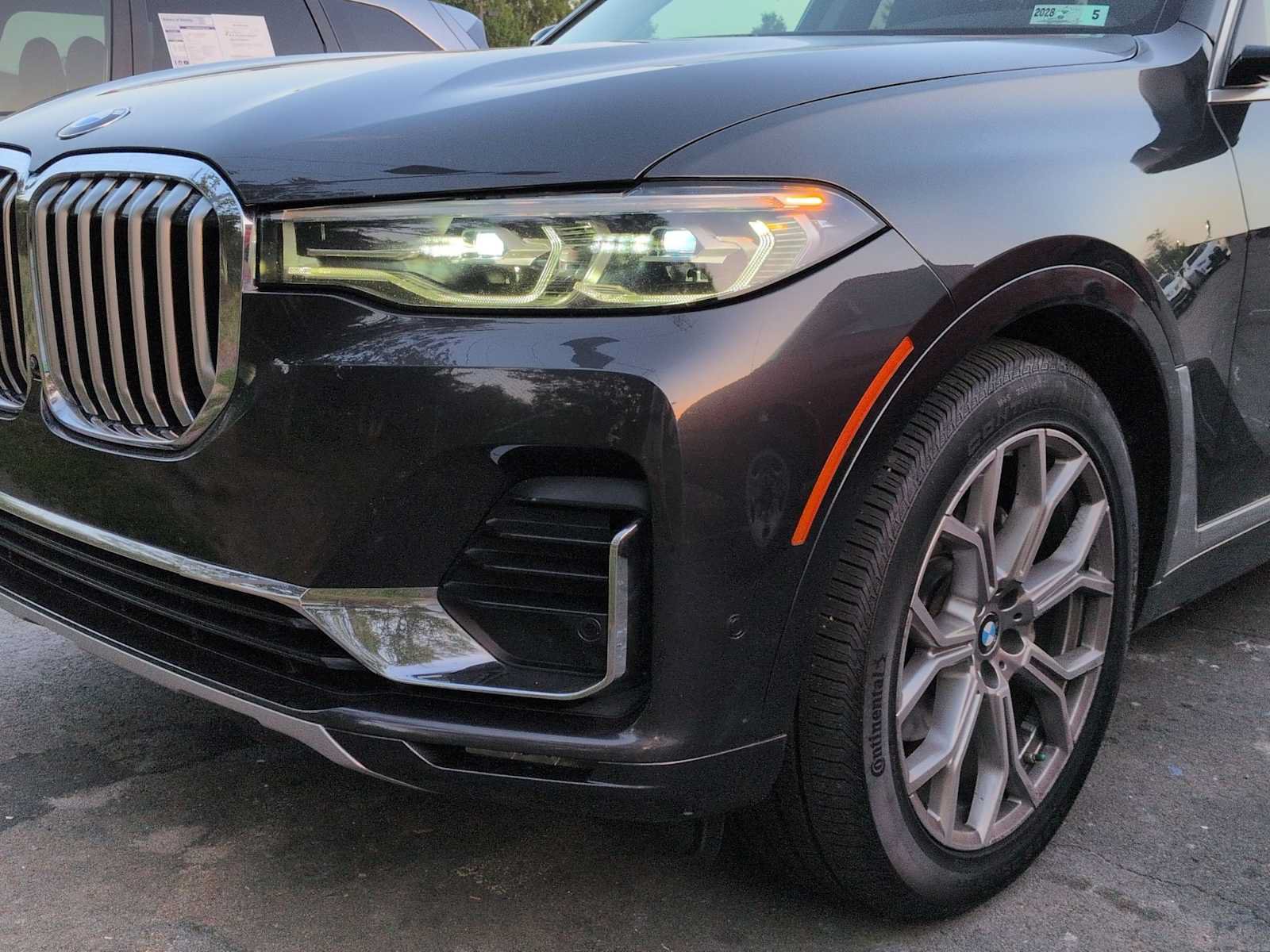 Used 2020 BMW X7 xDrive40i w/ Premium Package AWD/4WD image 11