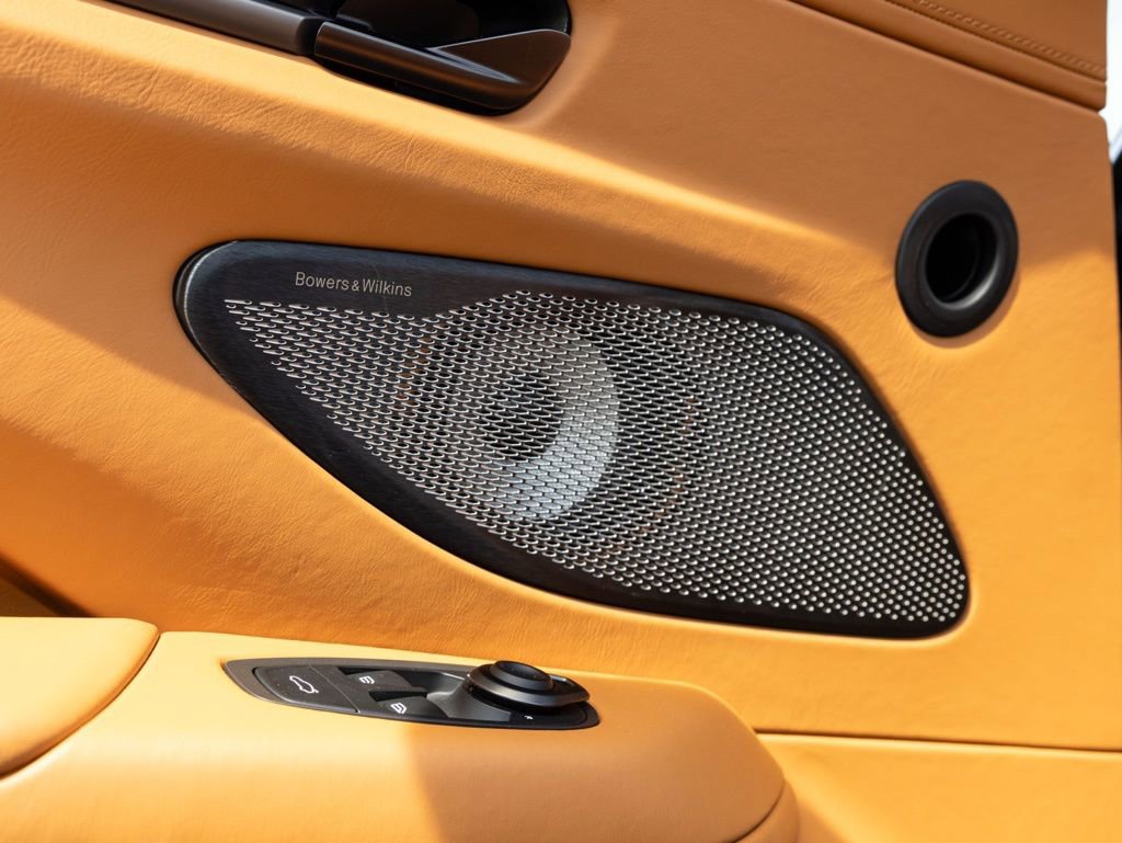 New 2026 Aston Martin V8 Vantage Convertible image 20