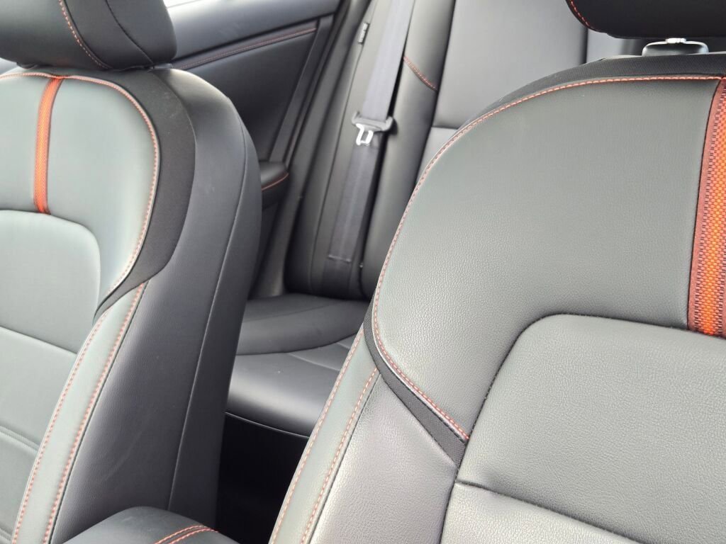 Used 2025 Nissan Sentra SR w/ SR Premium Package image 21