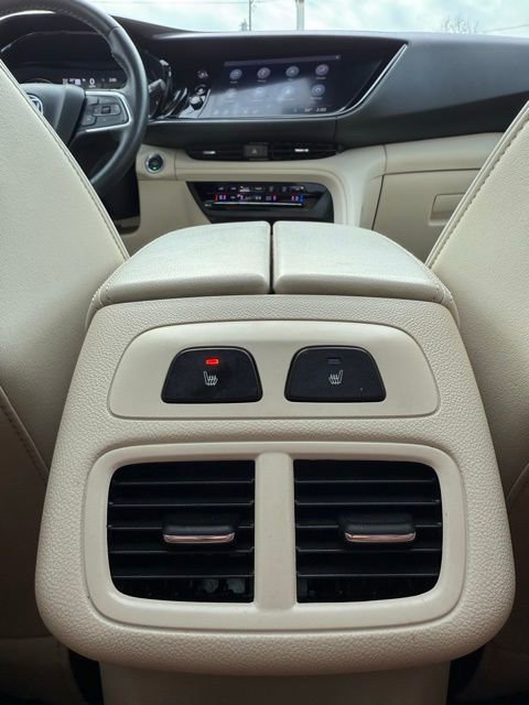 Used 2021 Buick Envision Avenir w/ Technology Package II image 27