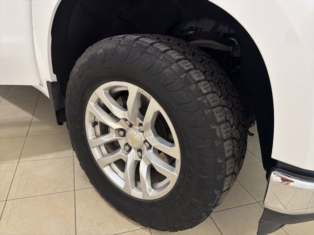 Used 2021 Chevrolet Silverado 1500 LT w/ Z71 Off-Road Package AWD/4WD image 30