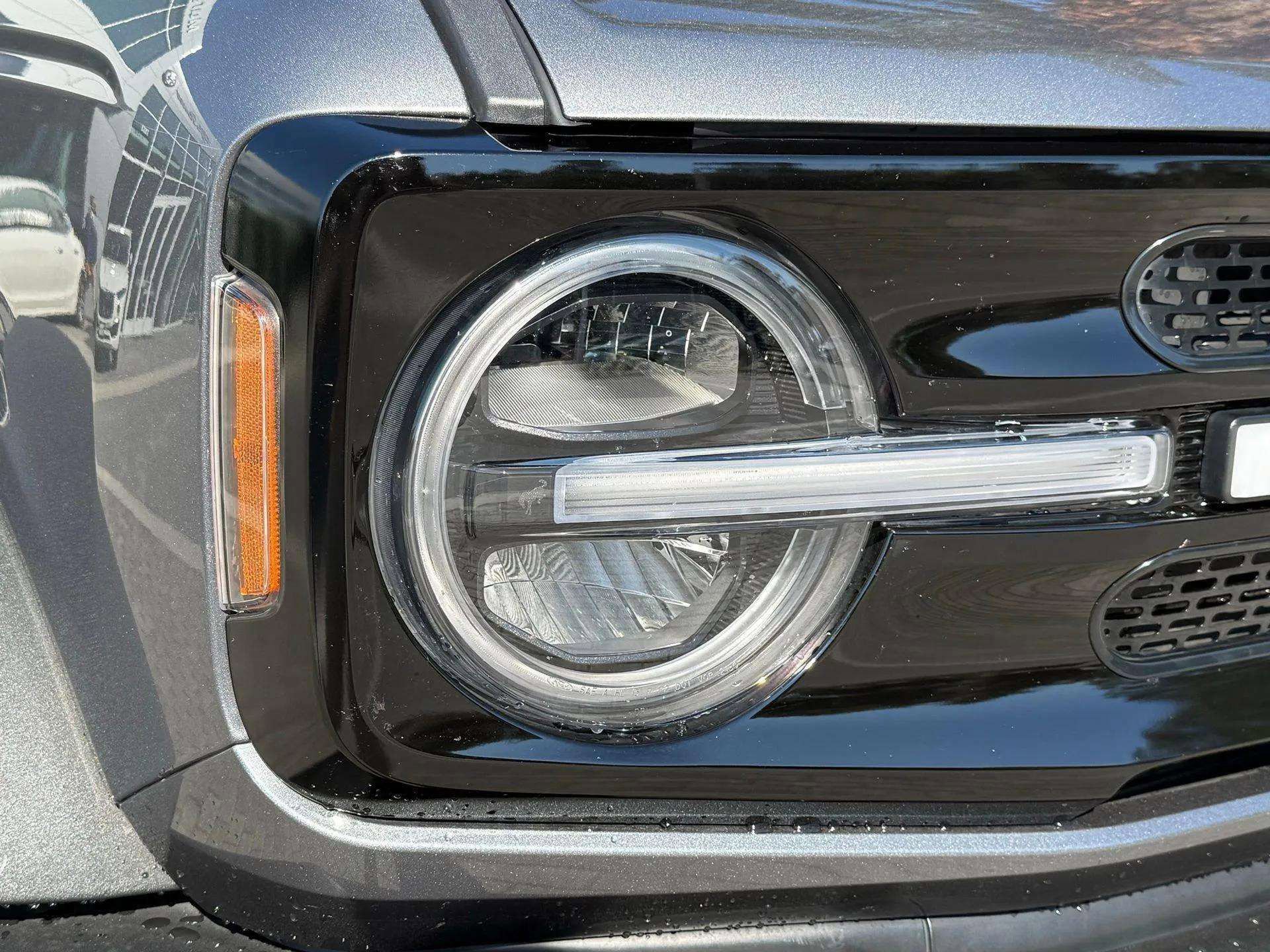 Used 2023 Ford Bronco Outer Banks w/ Sasquatch Package image 9