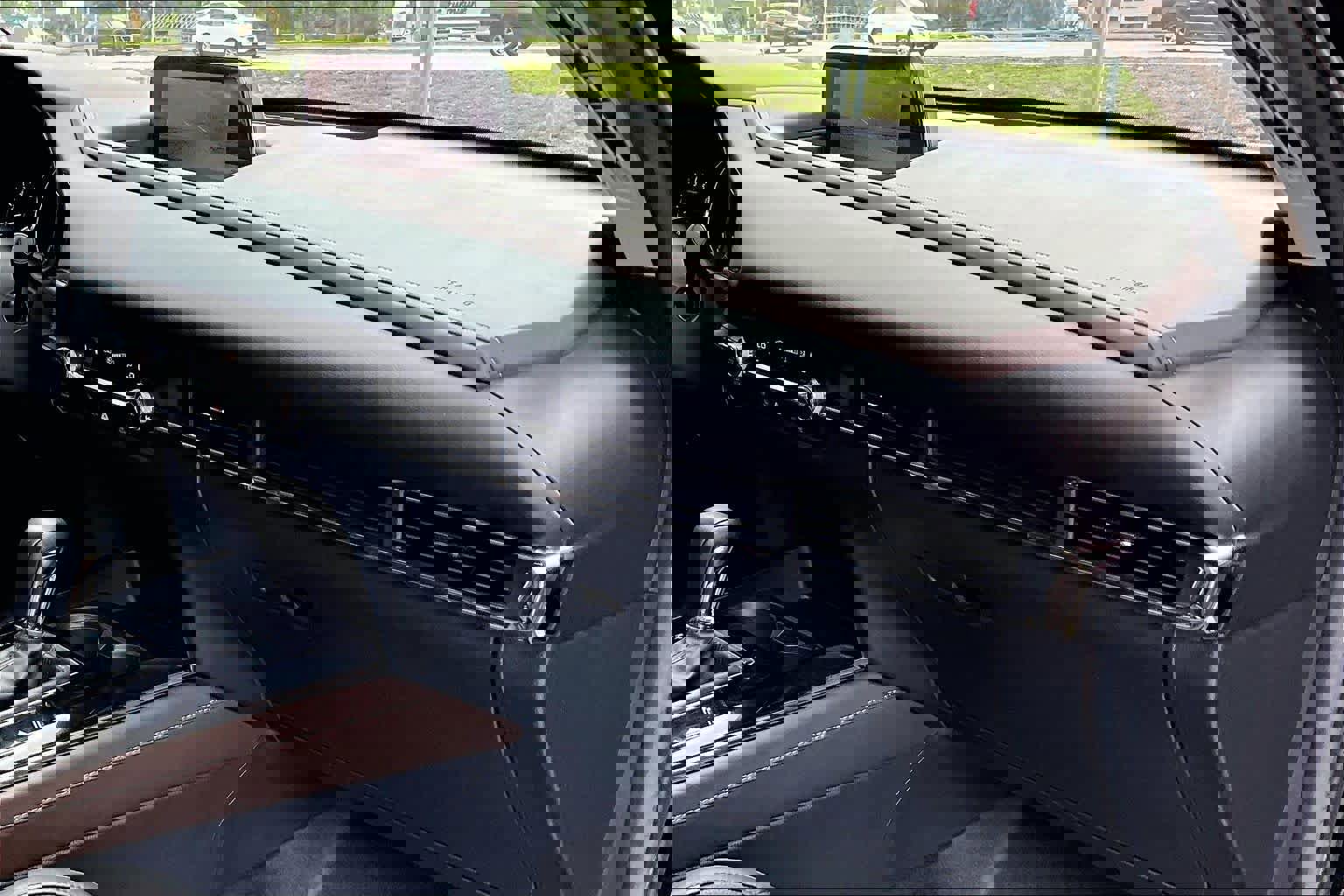 Used 2023 MAZDA CX-30 AWD 2.5 S w/ Premium Package image 19