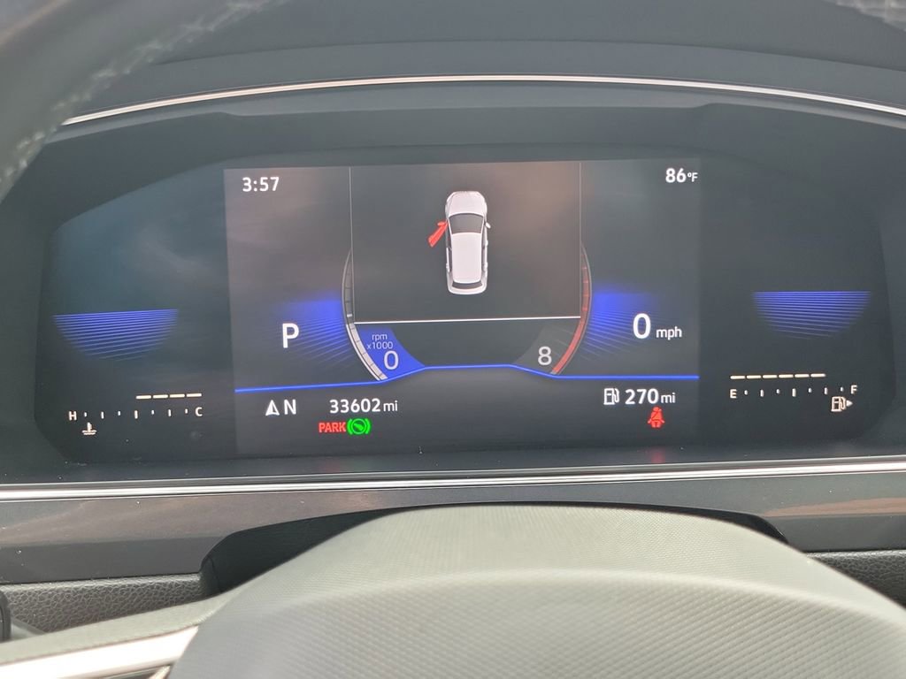 Used 2022 Volkswagen Tiguan SE R-Line image 27