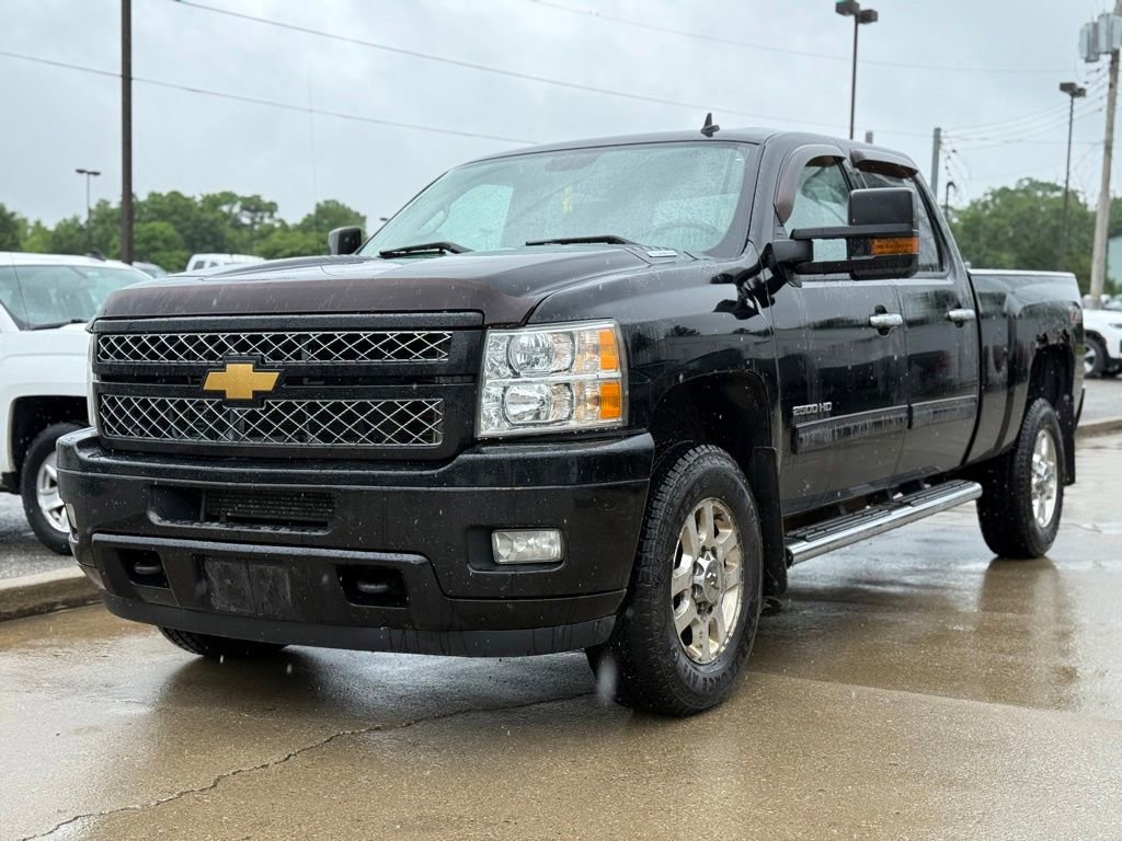 Used 2012 Chevrolet Silverado 2500 LTZ w/ LTZ Plus Package AWD/4WD image 2