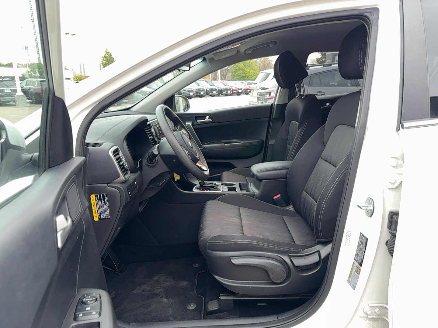 Used 2019 Kia Sportage LX AWD/4WD image 16