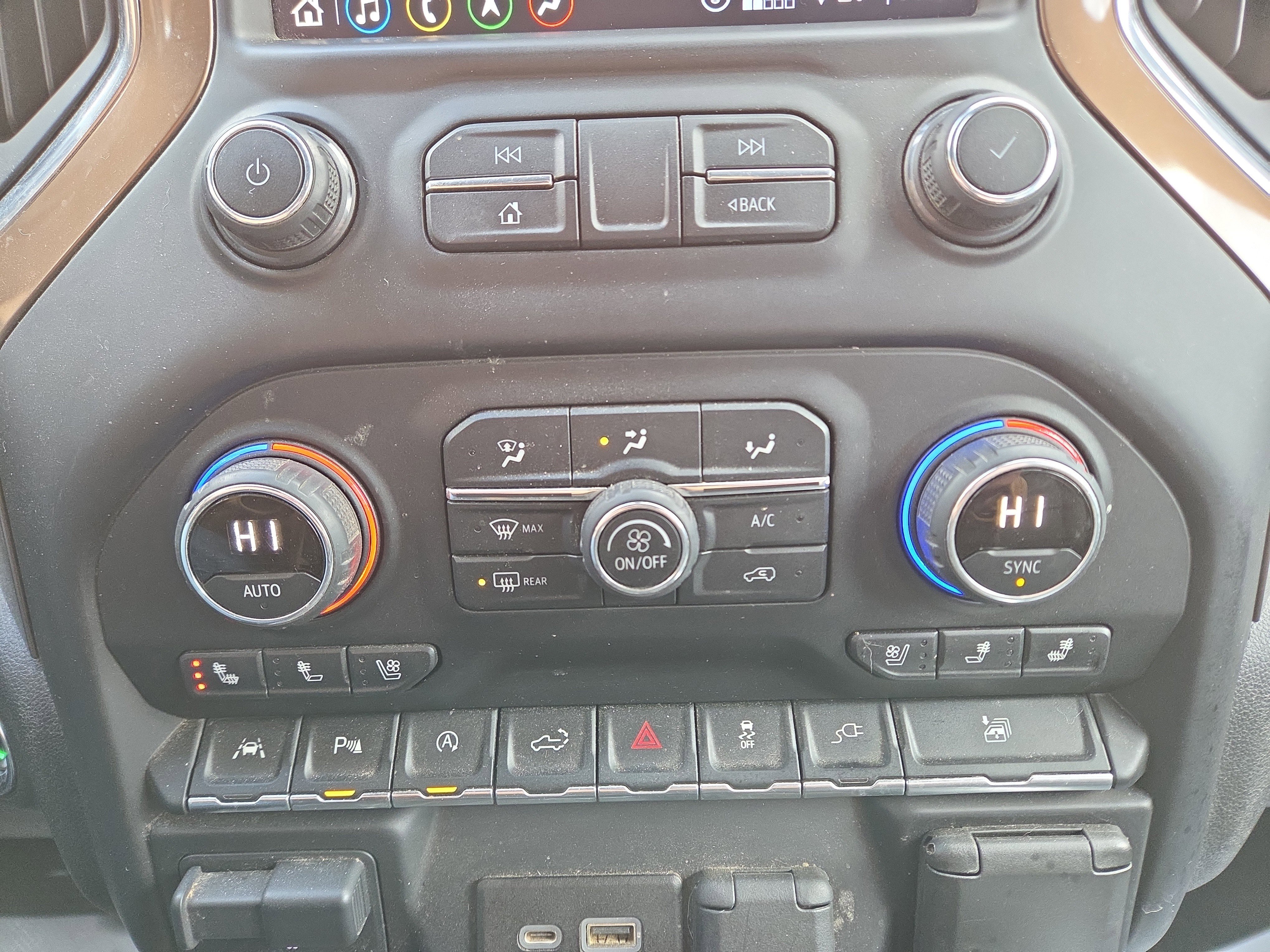 Used 2020 Chevrolet Silverado 1500 High Country w/ Safety Package II image 28