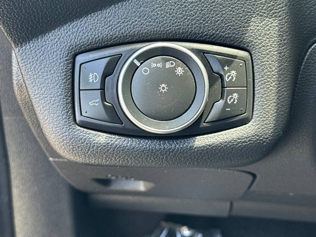 Certified 2017 Ford Escape Titanium FWD image 27