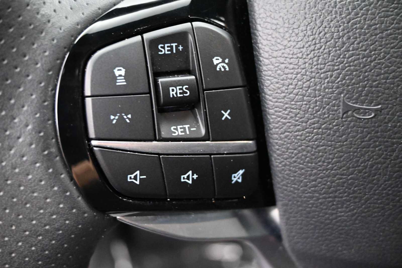Used 2025 Ford Explorer ST-Line AWD/4WD image 63
