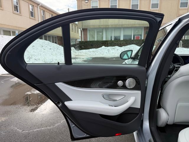 Used 2022 Mercedes-Benz E 350 4MATIC Sedan image 23